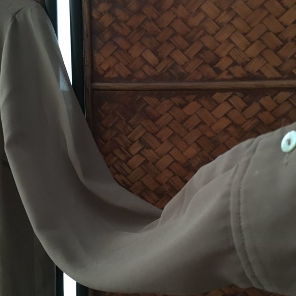 F21 Brown Pleated Button Down Dress Shirt - Picture 8 of 13